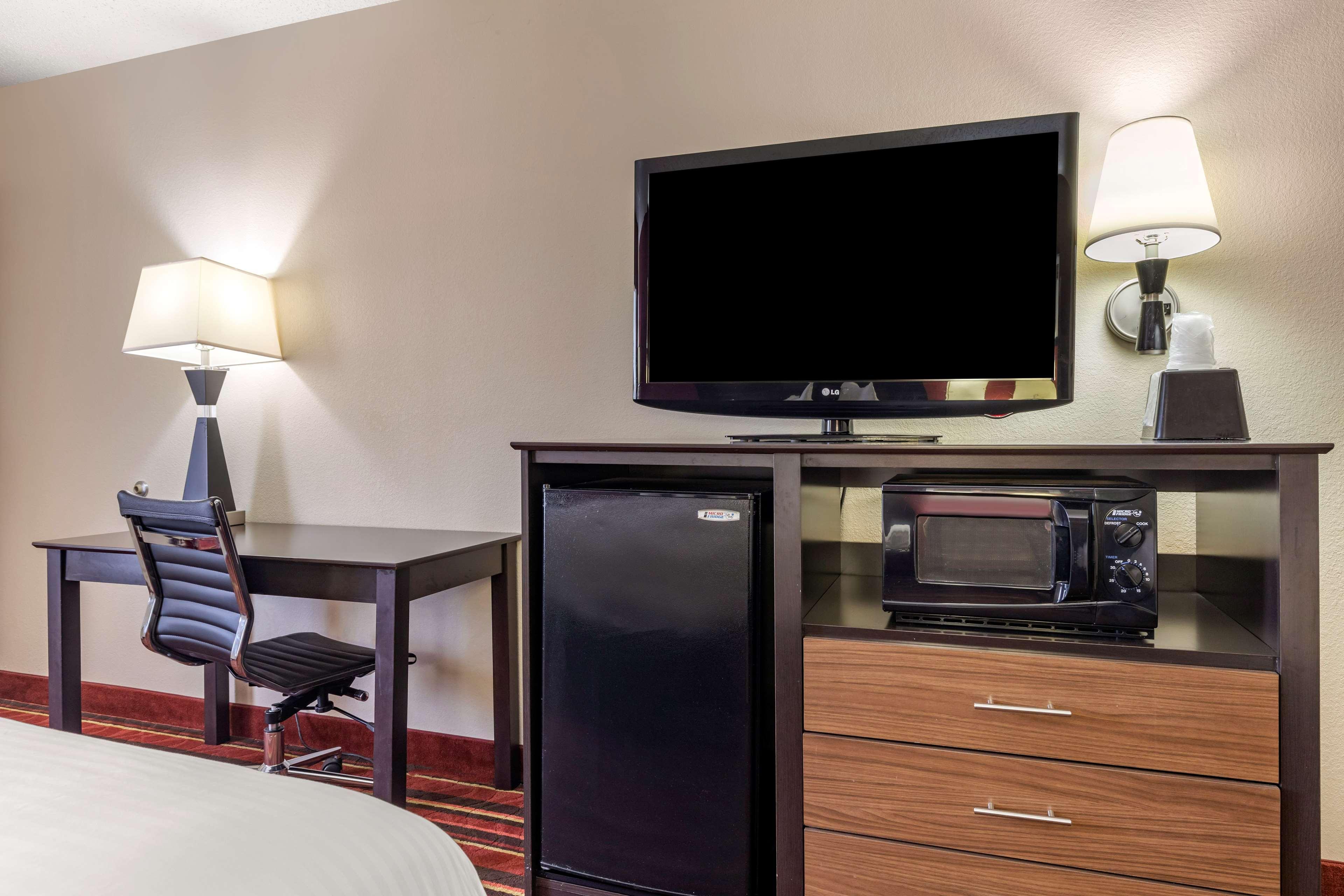 Best Western Lindale Inn Kültér fotó