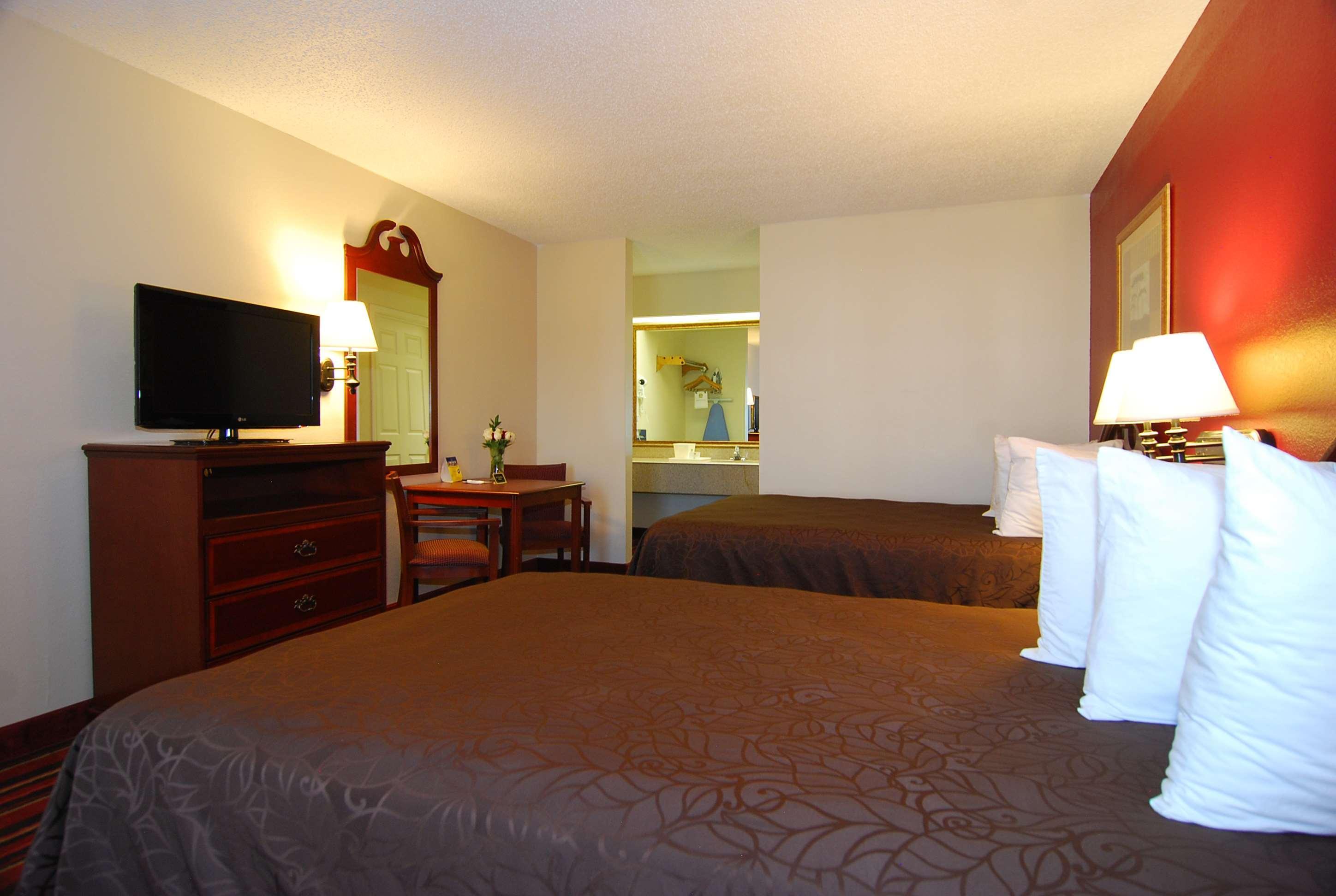 Best Western Lindale Inn Kültér fotó