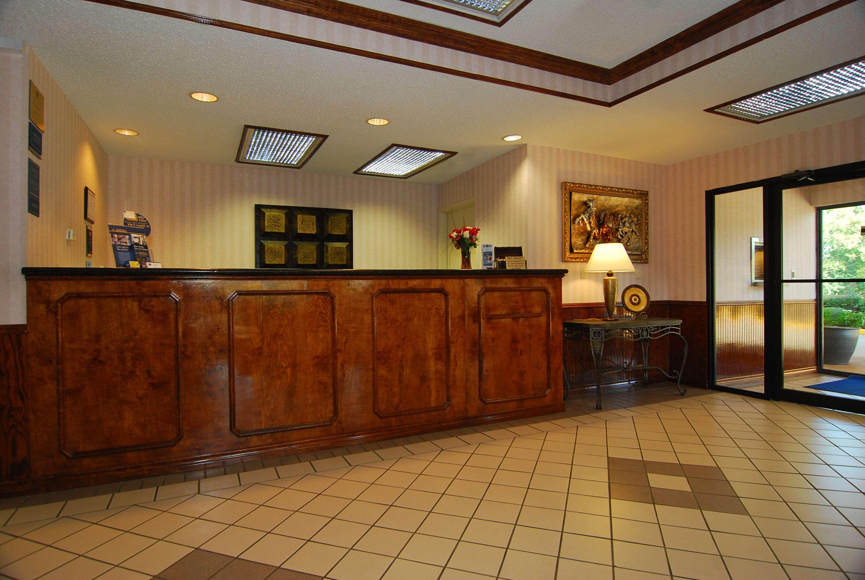 Best Western Lindale Inn Kültér fotó